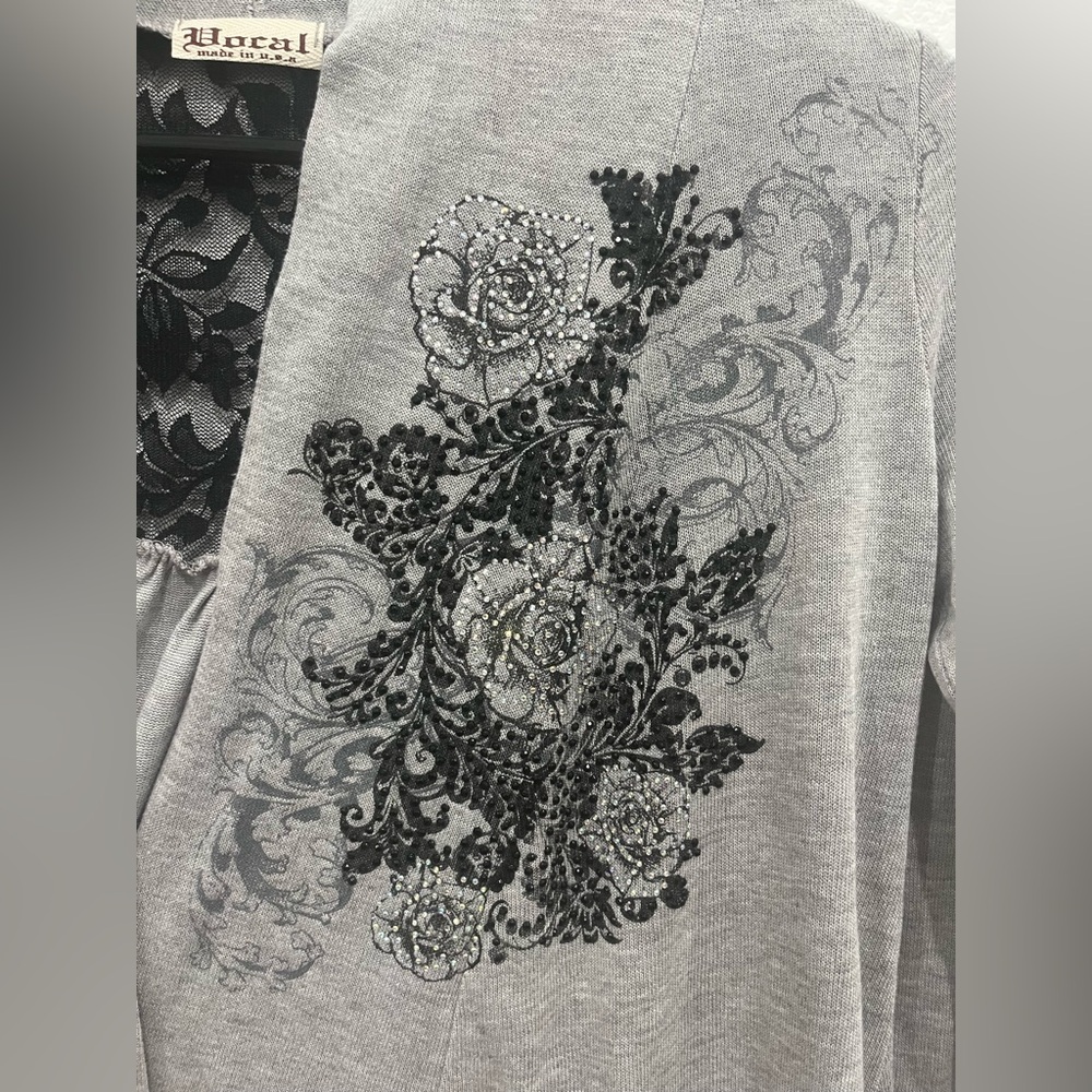 Docal Size S Grey & Black Embellished Open Front Cardigan. - Picture 9 of 11